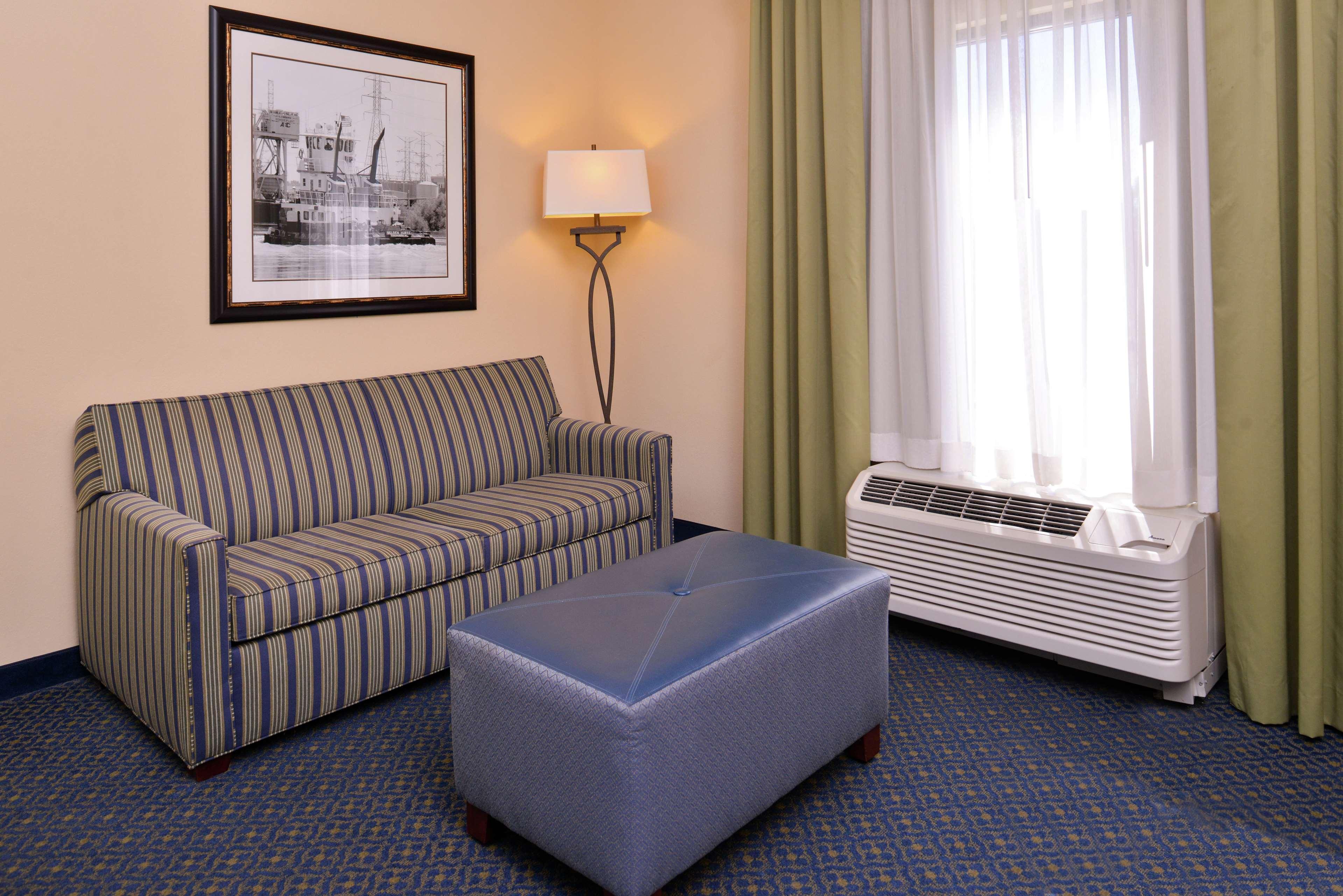 Hampton Inn Jackson-College Avenue Ngoại thất bức ảnh