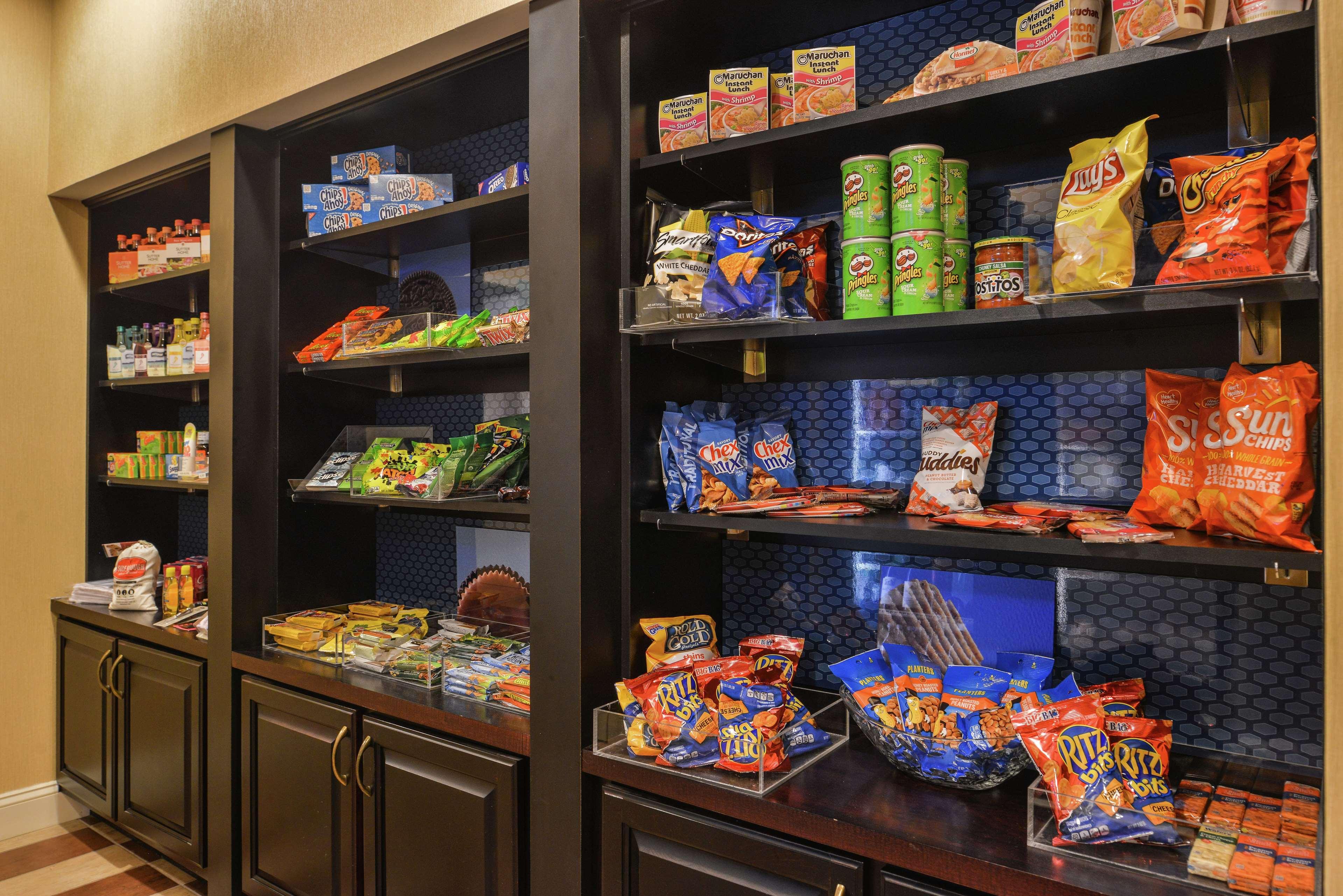 Hampton Inn Jackson-College Avenue Ngoại thất bức ảnh
