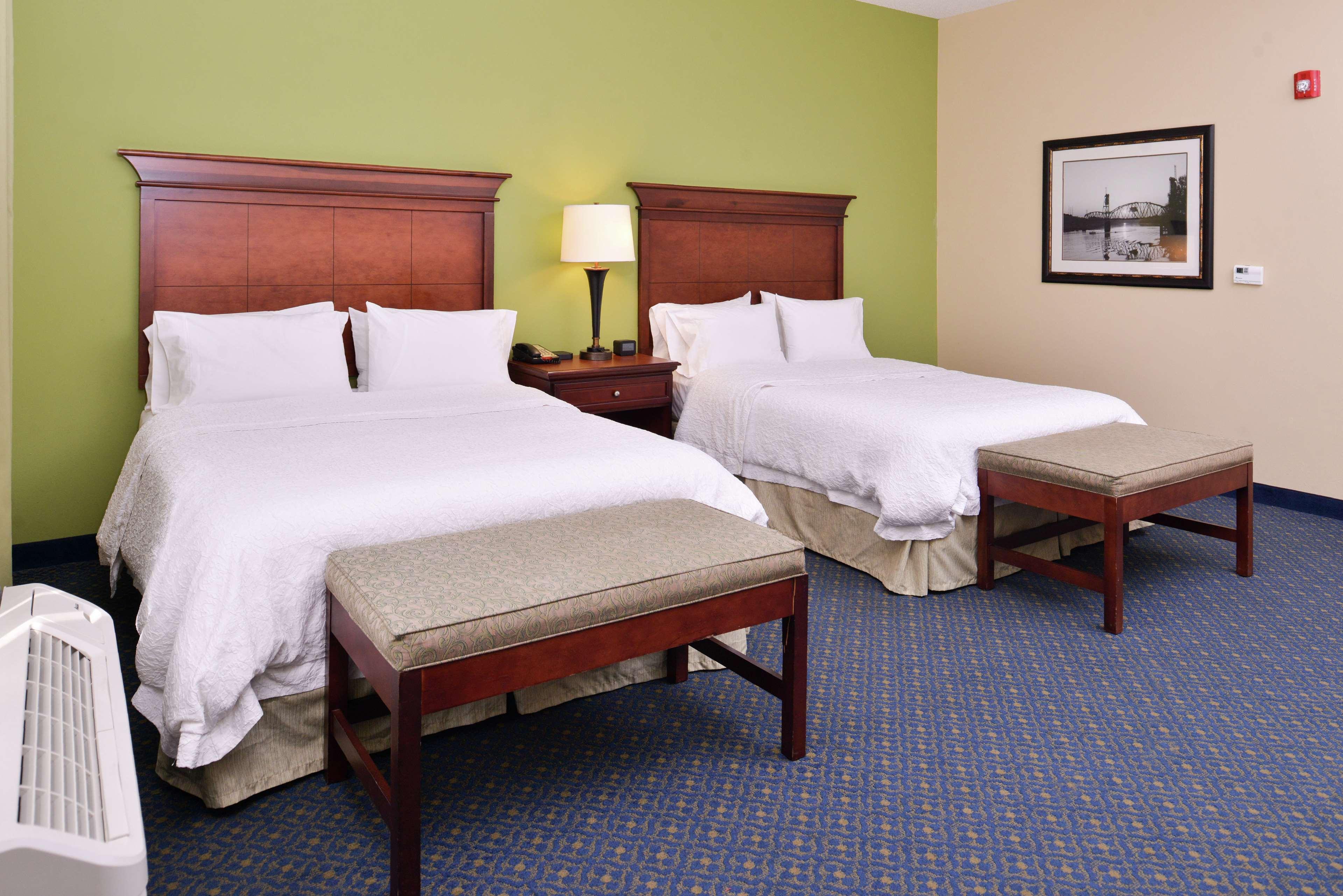 Hampton Inn Jackson-College Avenue Ngoại thất bức ảnh