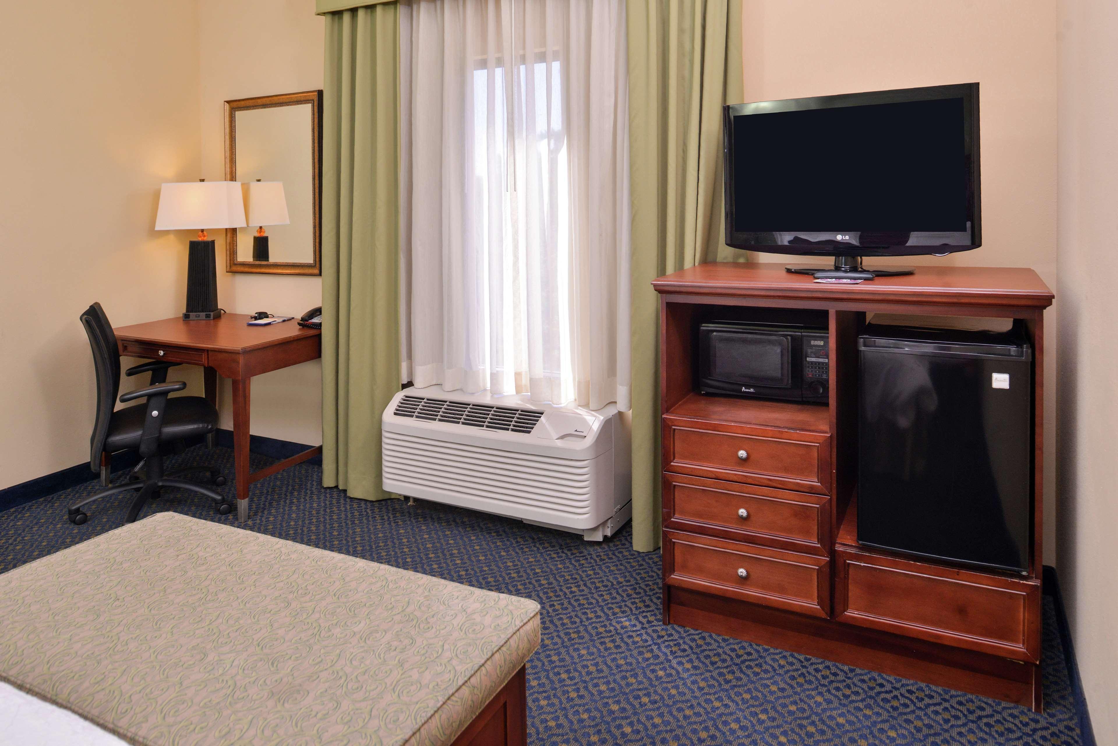 Hampton Inn Jackson-College Avenue Ngoại thất bức ảnh