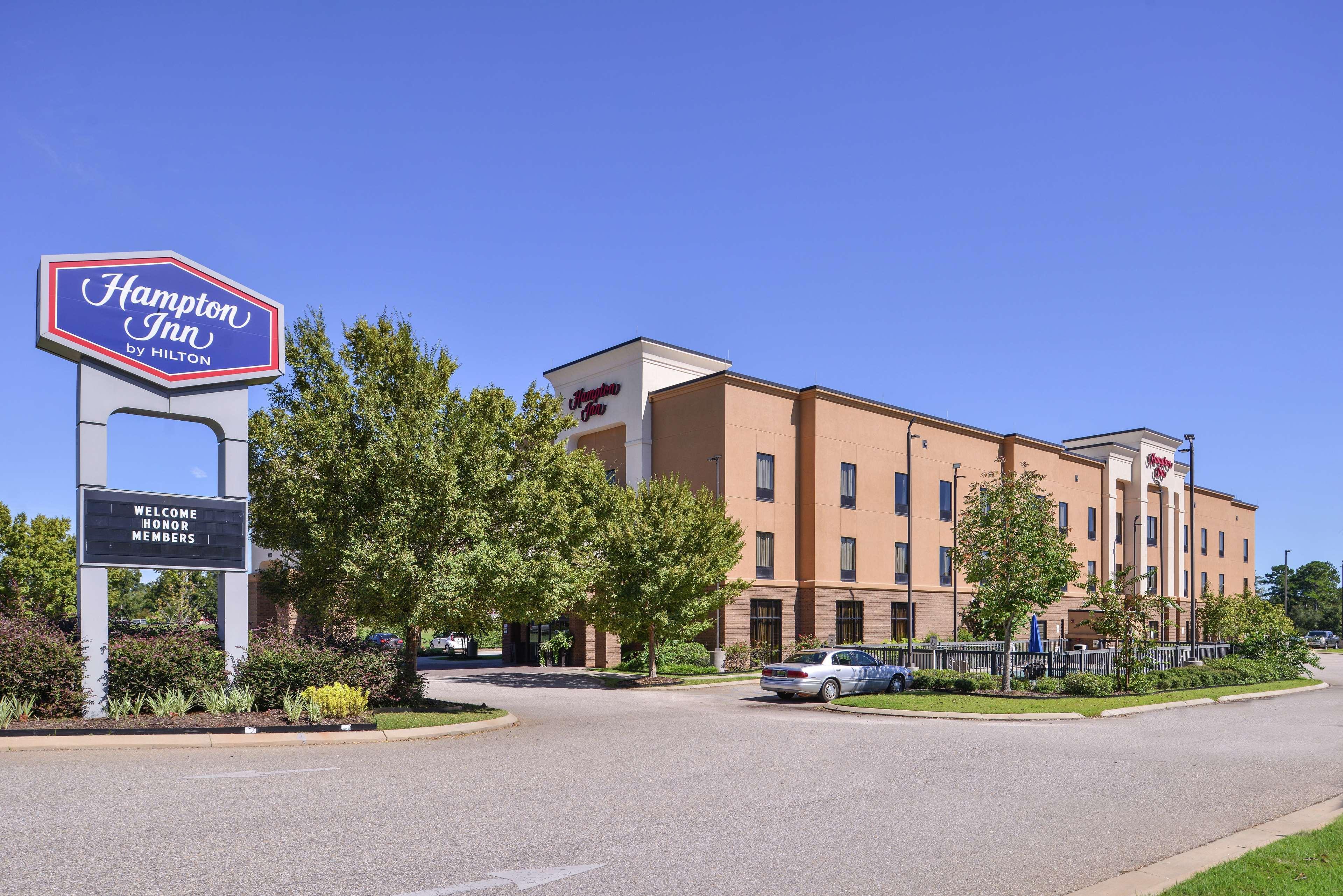 Hampton Inn Jackson-College Avenue Ngoại thất bức ảnh