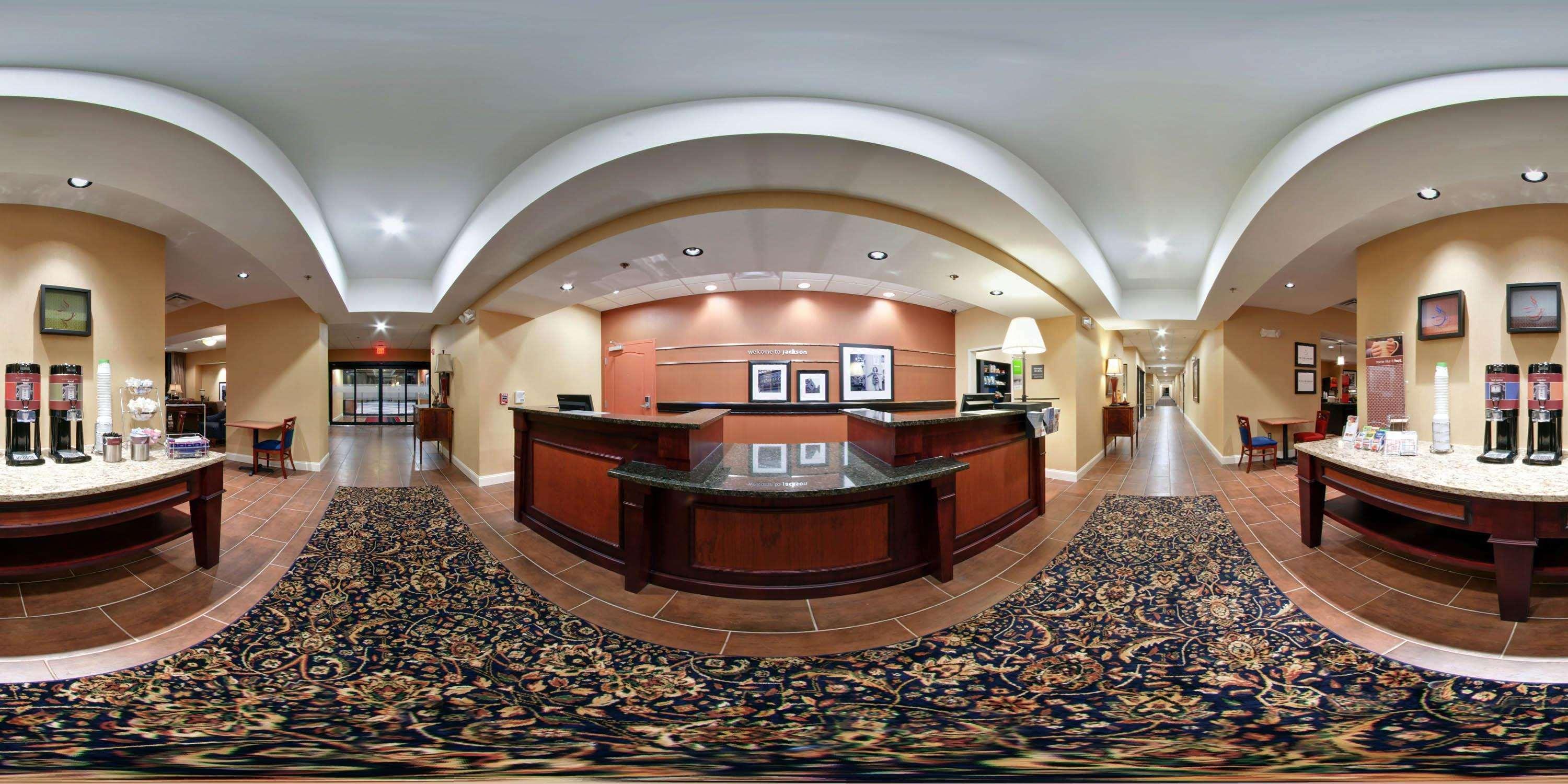 Hampton Inn Jackson-College Avenue Ngoại thất bức ảnh