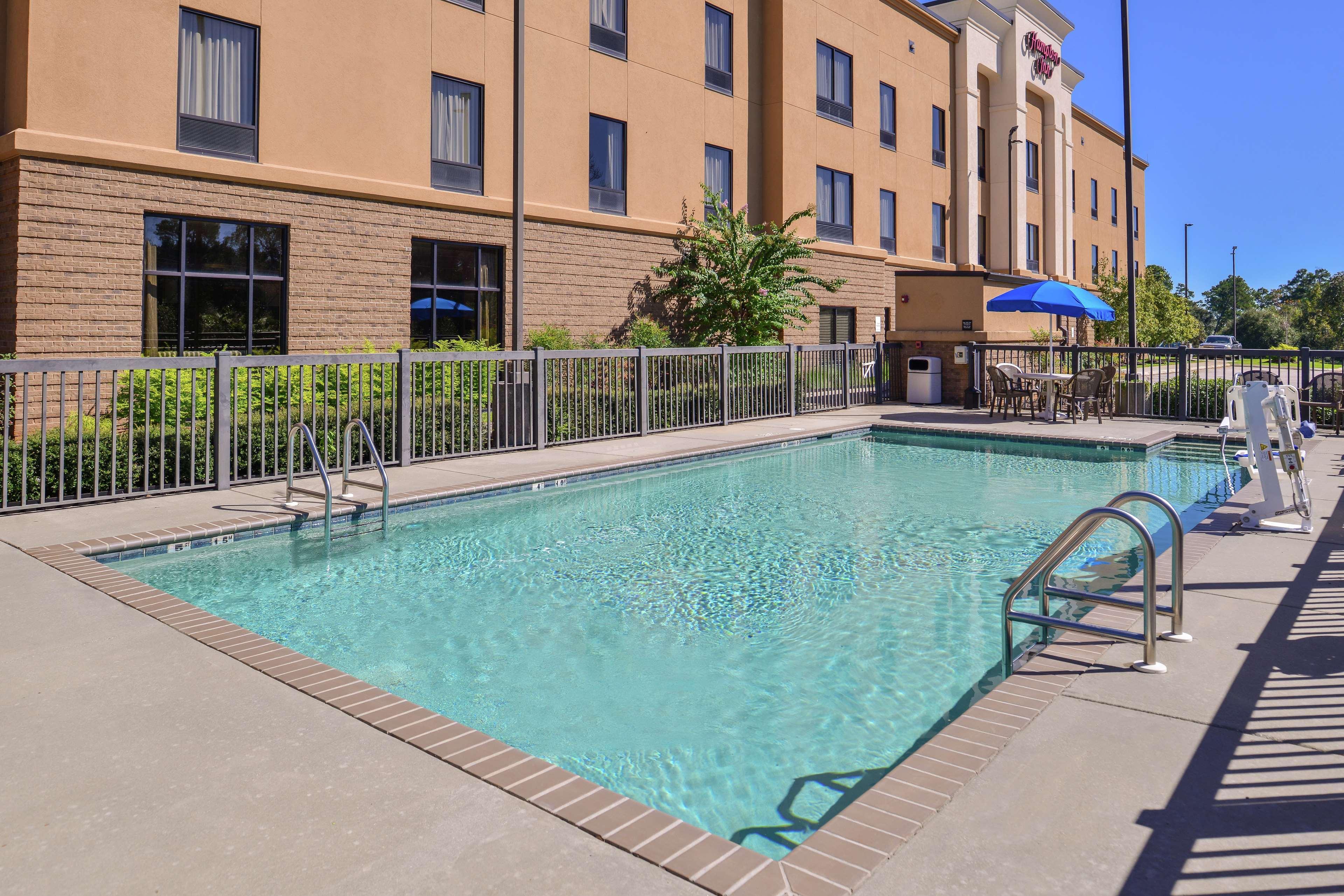 Hampton Inn Jackson-College Avenue Ngoại thất bức ảnh