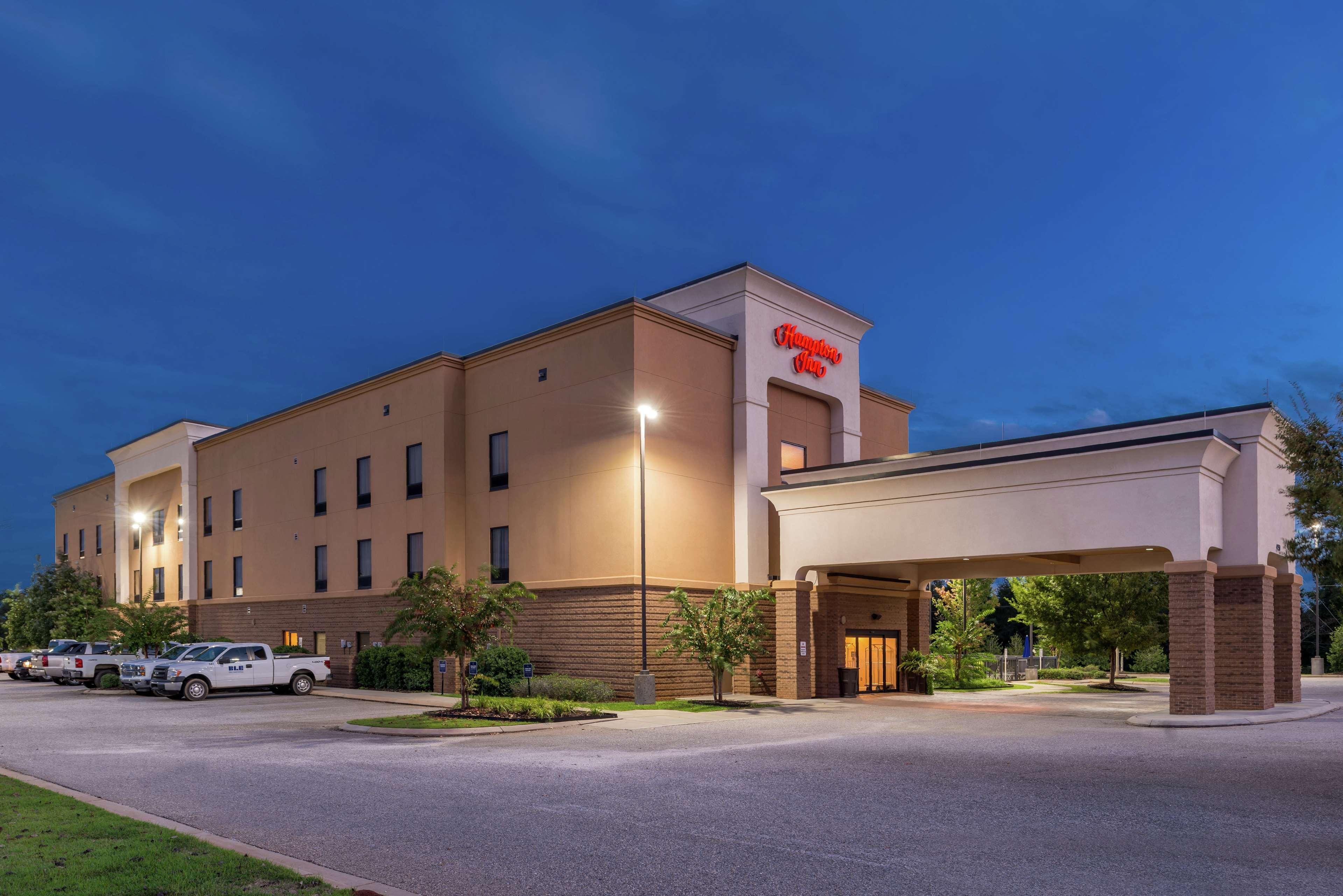 Hampton Inn Jackson-College Avenue Ngoại thất bức ảnh