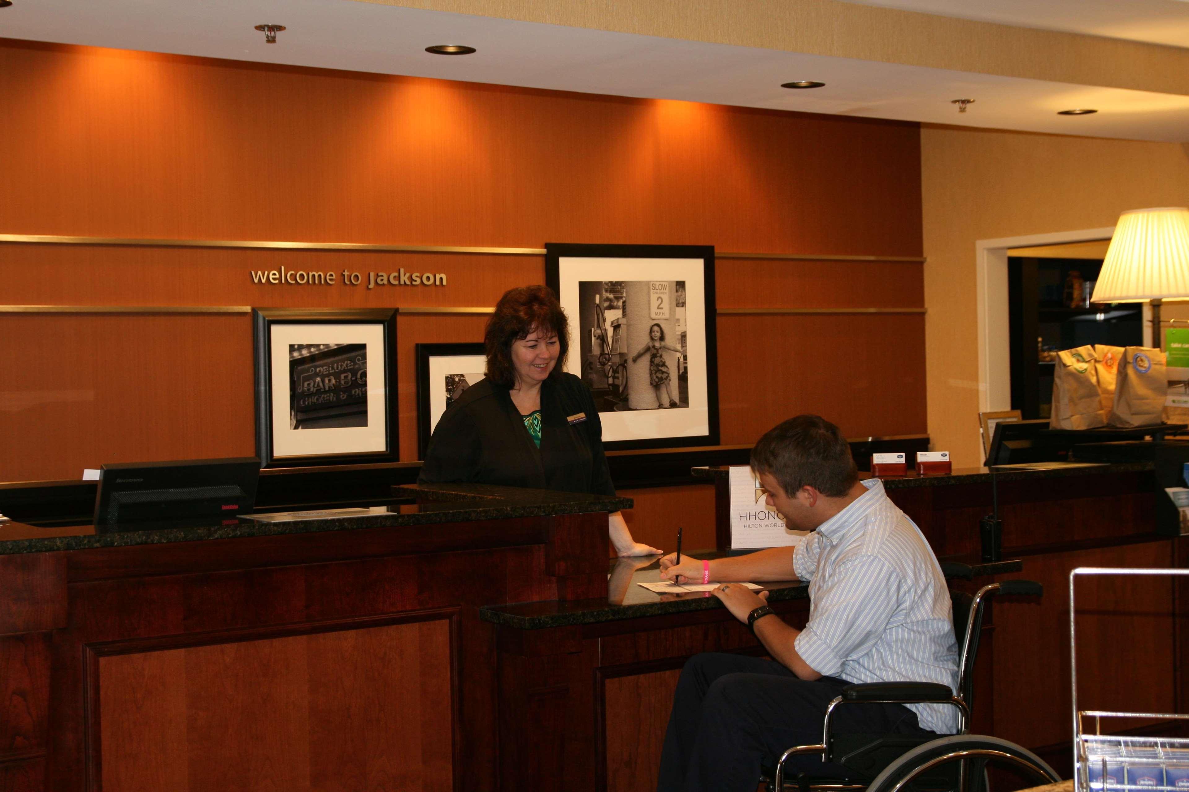 Hampton Inn Jackson-College Avenue Nội địa bức ảnh