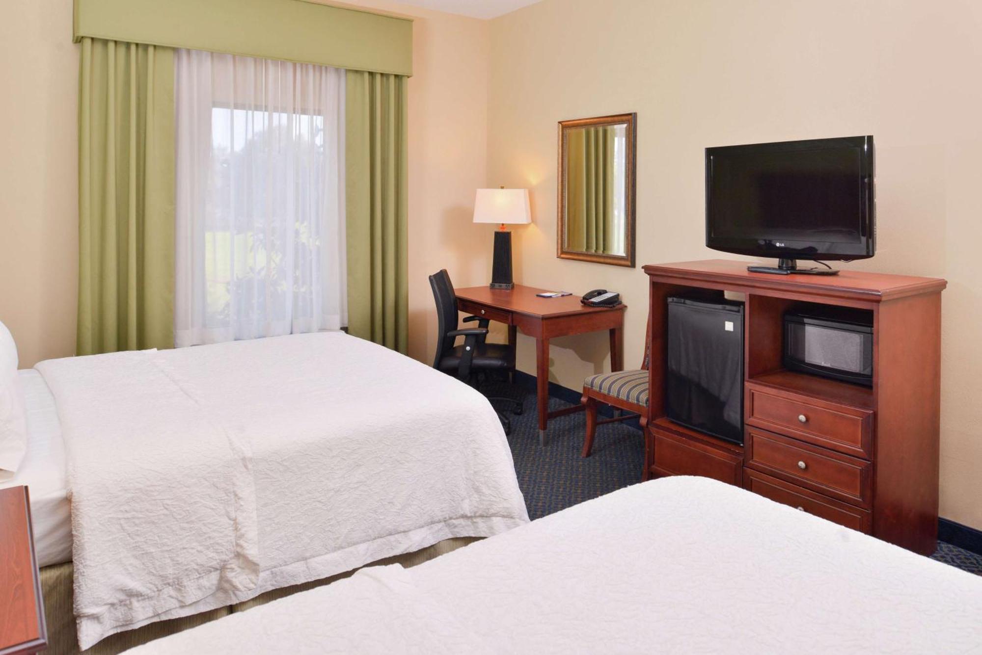 Hampton Inn Jackson-College Avenue Ngoại thất bức ảnh